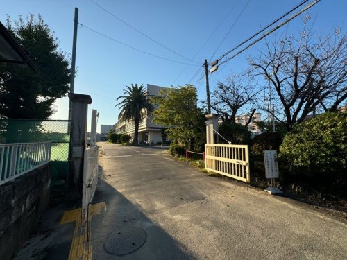 小学校　岩倉北小学校（小学校）まで380m