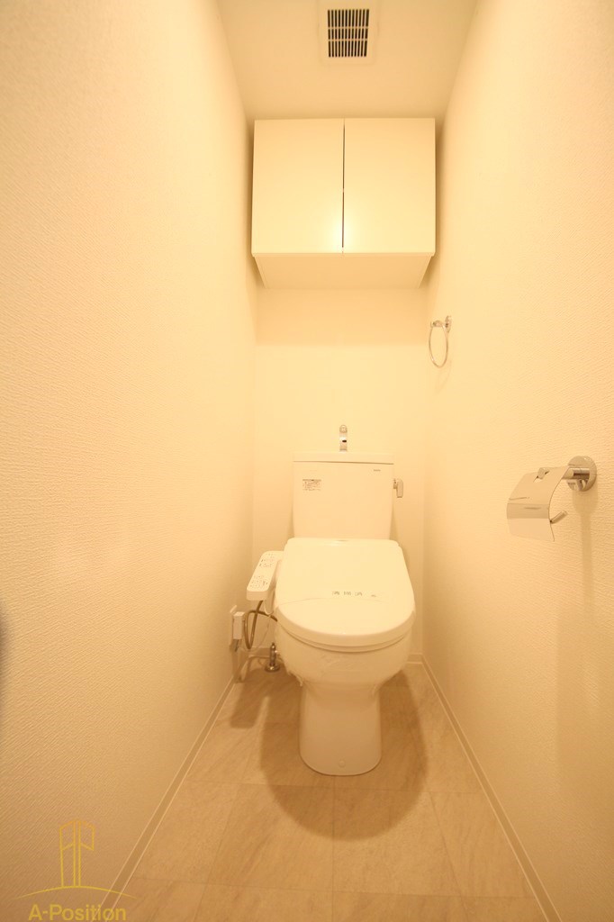 トイレ　アドバンス難波ラシュレ