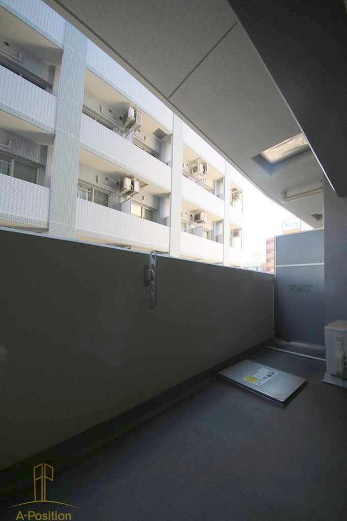 バルコニー　アドバンス難波ラシュレ