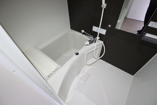 バス・シャワールーム　※別室の参考写真の為、現況優先です。