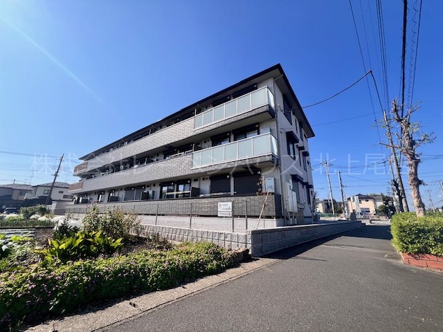 建物外観　お問合せは048-772-8202レーベンハウス北上尾店