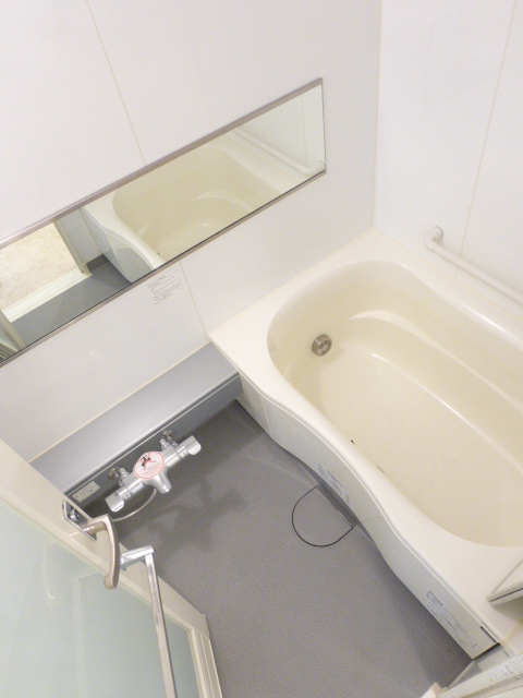 バス・シャワールーム　バス