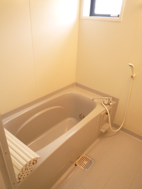 バス・シャワールーム　【別室参考写真】浴室窓・追焚あり♪