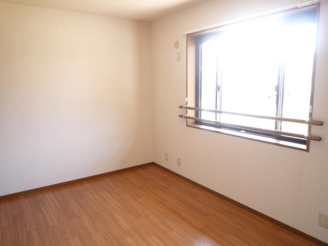 その他部屋・スペース　【別室参考写真】窓に手すりも付いてる