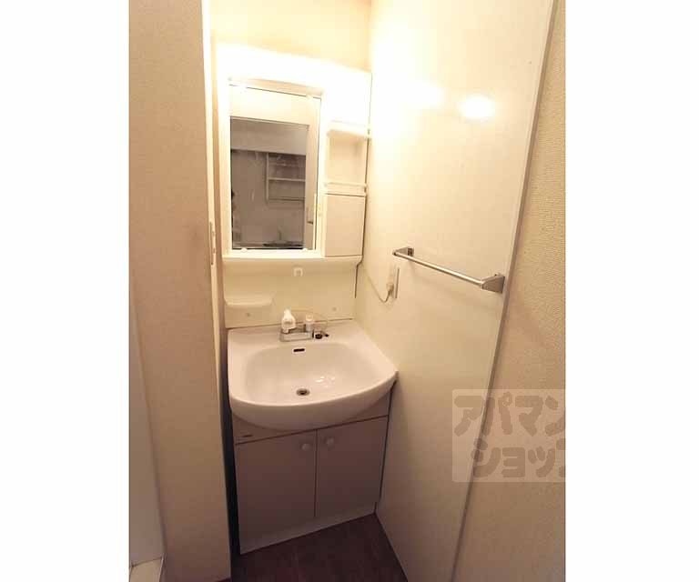 洗面設備　洗面所