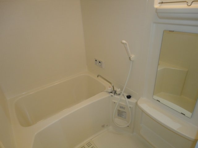 バス・シャワールーム　バス(イメージ)