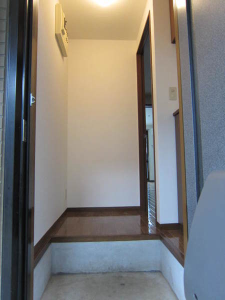 玄関　※他号室参考写真