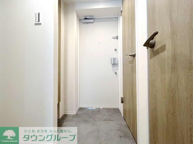 玄関　お部屋探しは株式会社　タウンハウジング　までお気軽にお問合…