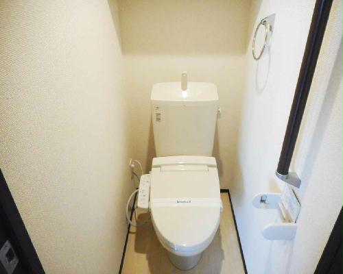 トイレ　温水便座つき