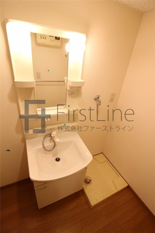 洗面設備　反転タイプ