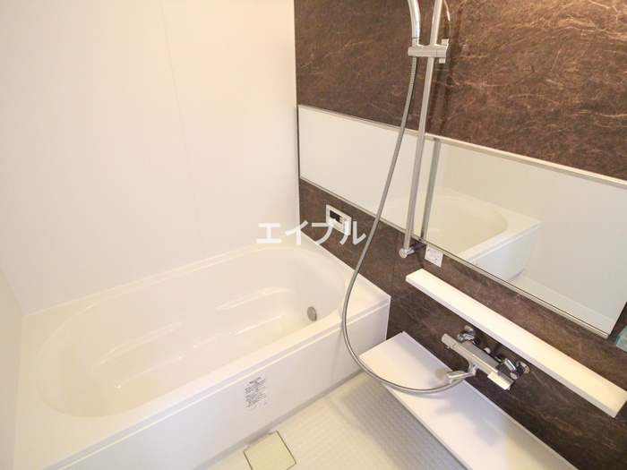 バス・シャワールーム　別のお部屋の写真です。