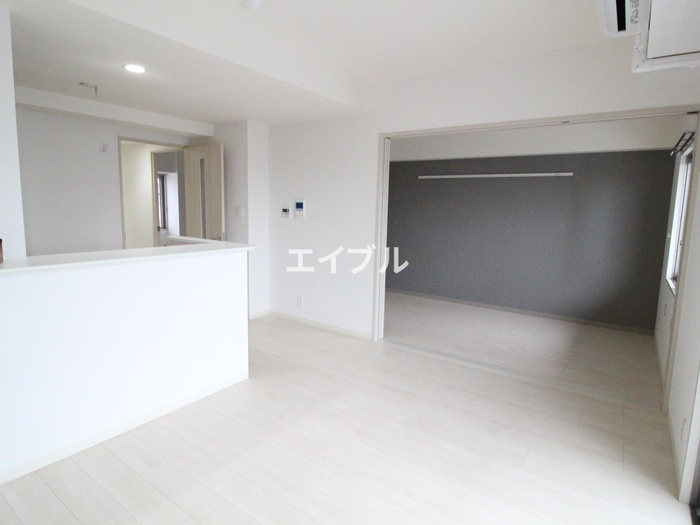 居室・リビング　別のお部屋の写真です。