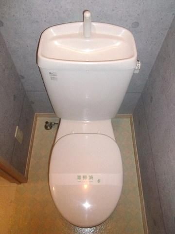 トイレ　嬉しいバストイレ別です