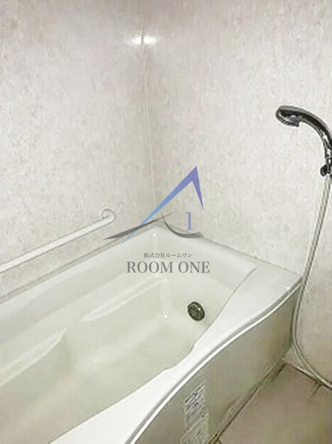 バス・シャワールーム　お風呂です。