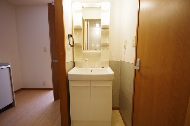 洗面設備　※別号室の写真使用中