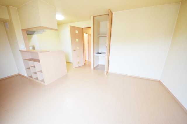 居室・リビング　◇明るいリビングルームでのんびりと♪◇