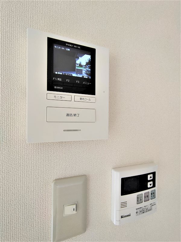 セキュリティ　モニター付きインターフォンを完備し急な来客にも安心です。