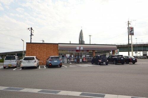 コンビニ　セブンイレブン（コンビニ）まで350m