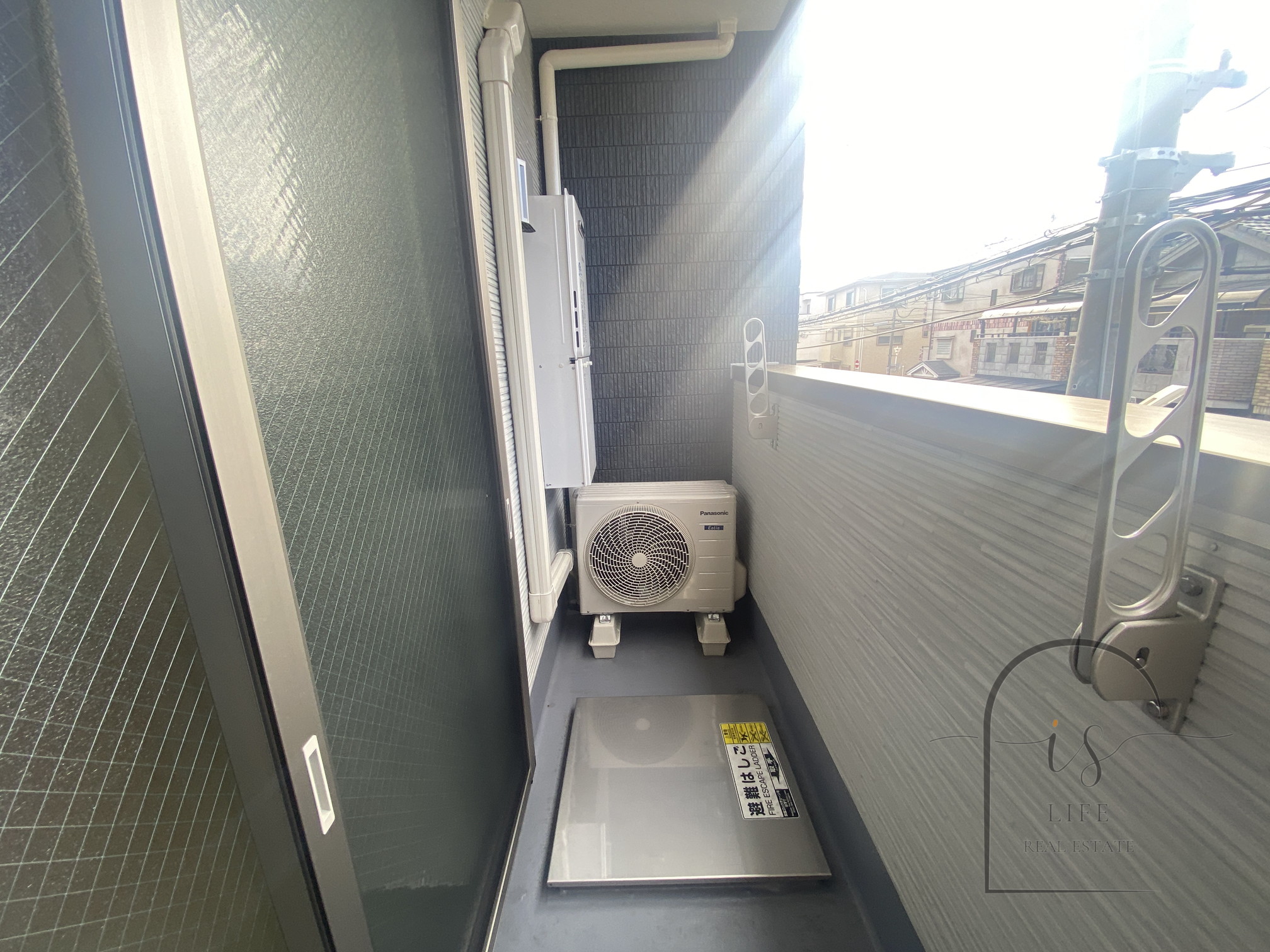 バルコニー　イメージ写真