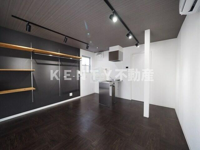 居室・リビング　ゆったり過ごせる居間です