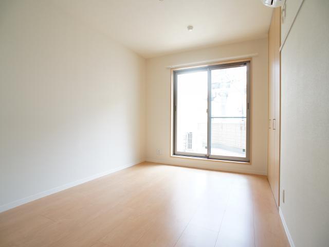 居室・リビング　★ホワイト調フロア明るく！