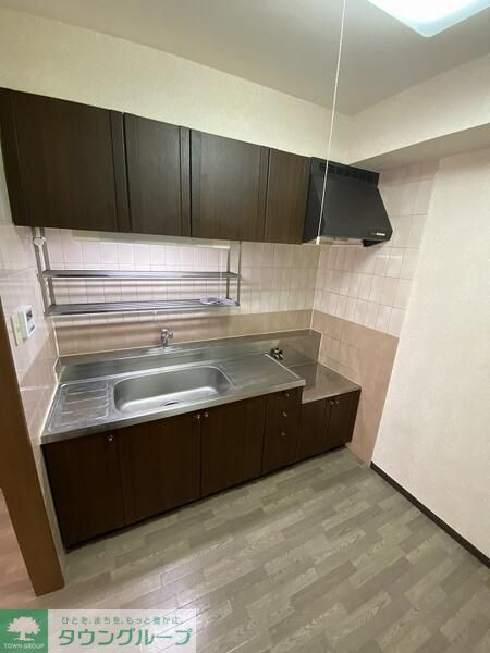 キッチン　※別部屋参考写真となります