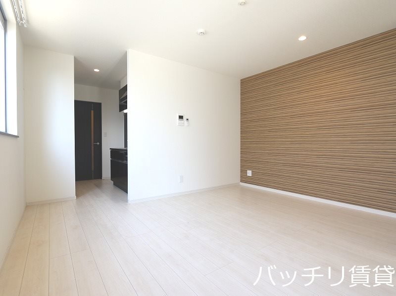 居室・リビング　画像はイメージの為、色や間取りが若干異なりますが、現況を優先