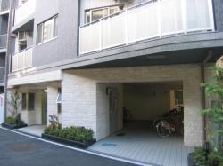 エントランス　建物の内部です