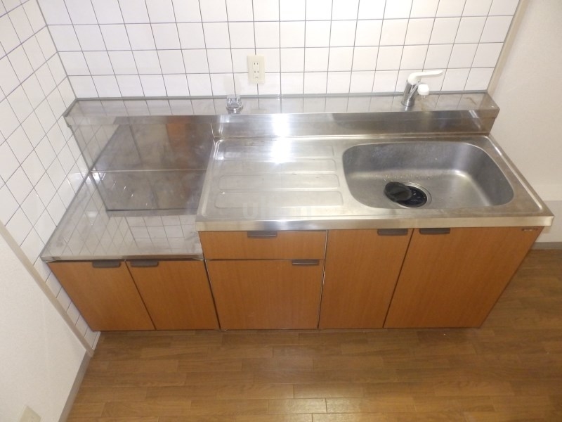 キッチン　同タイプ別室の画像です、ご参考までに