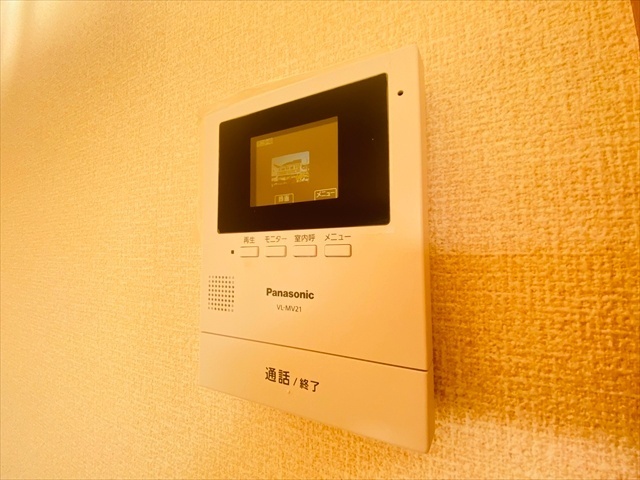 セキュリティ　同一建物内２０１号室内装写真転載