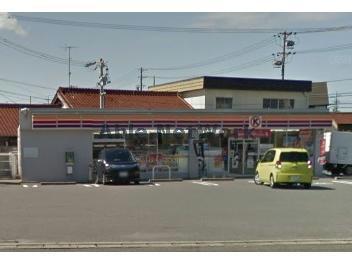 コンビニ　ファミリーマート高浜屋敷町四丁目店（コンビニ）まで606m