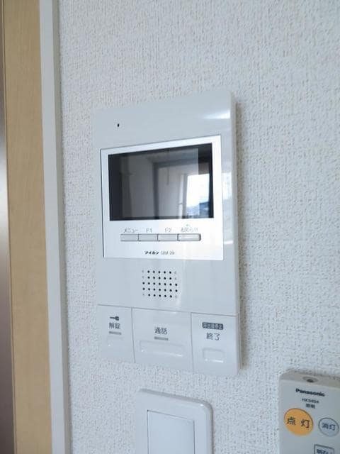 セキュリティ　来訪者の姿を確認できます。
