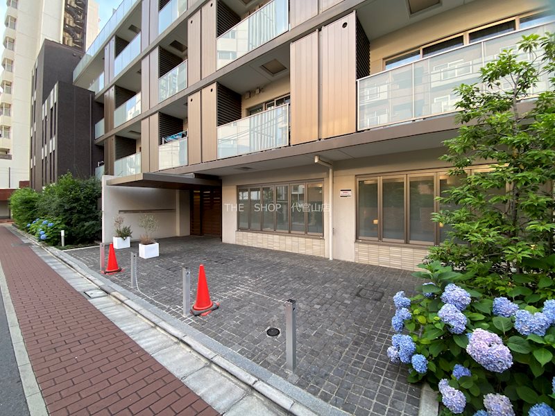 建物外観　分譲賃貸マンション