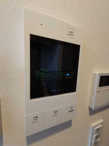 セキュリティ　クレストコート新宿山吹　※同タイプの別部屋写真です