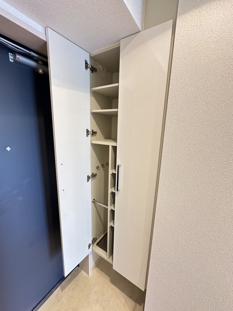 玄関　別部屋参考写真です