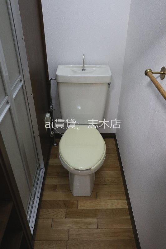 トイレ　※別号室写真