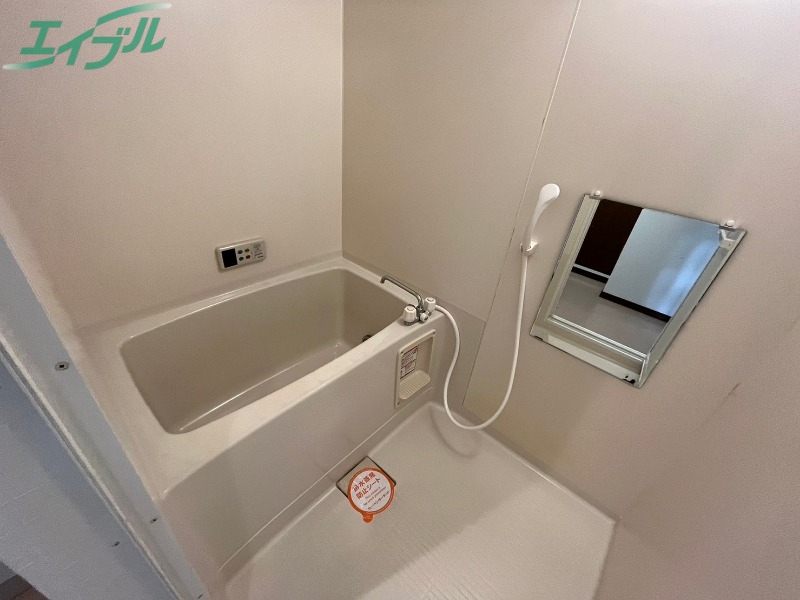 バス・シャワールーム　別部屋画像参考