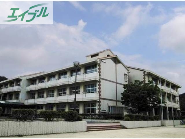 中学校　玉野市立宇野中学校（中学校）まで2481m