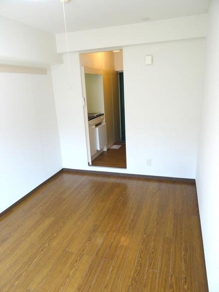 居室・リビング　★キレイなお部屋★