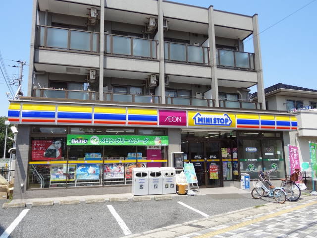 コンビニ　ミニストップ堀江4丁目店（コンビニ）まで328m