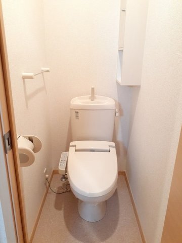 トイレ　落ち着いたトイレです