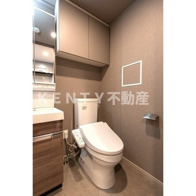 トイレ　落ち着いたトイレです