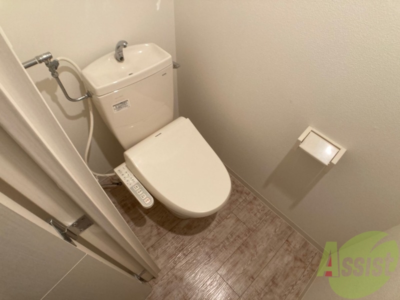 トイレ　トイレです。ウォシュレット付を探している方、おすすめです。