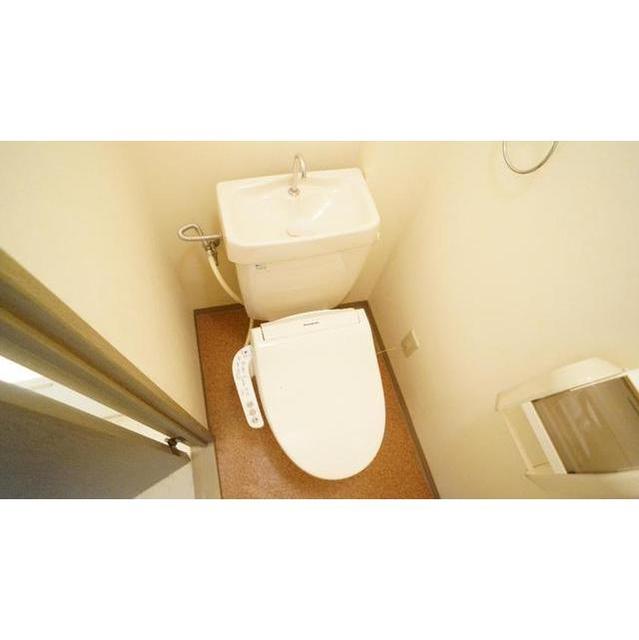 トイレ　シャワー付きトイレ