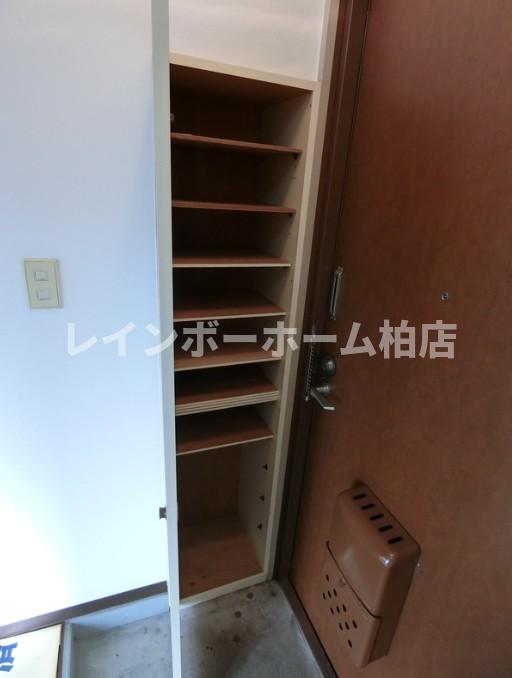 玄関　明るい玄関です