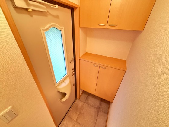 玄関　※別部屋の写真です