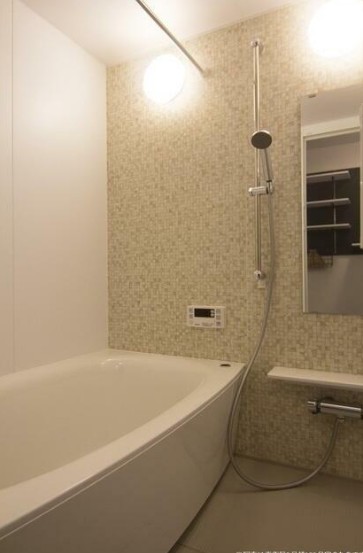 バス・シャワールーム　※別部屋参考写真