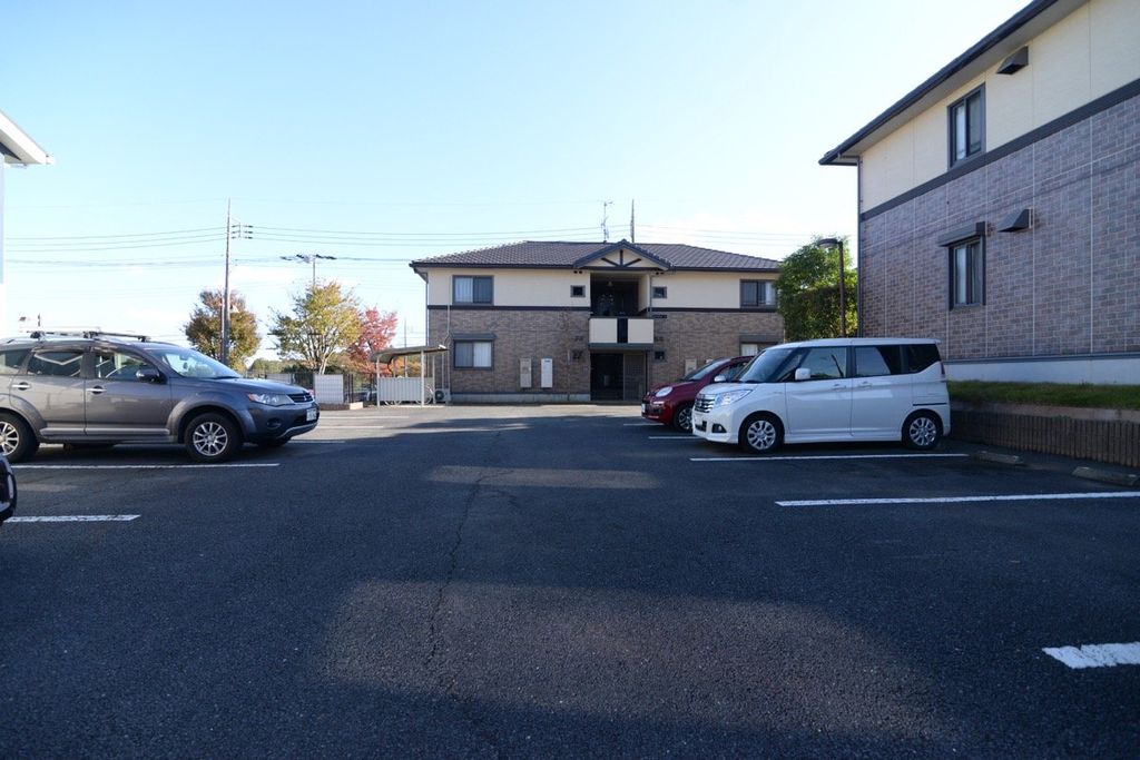 駐車場　駐車場