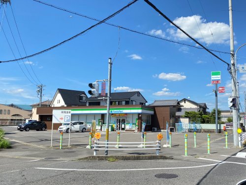 コンビニ　ファミリーマート　犬山上野店（コンビニ）まで1254m