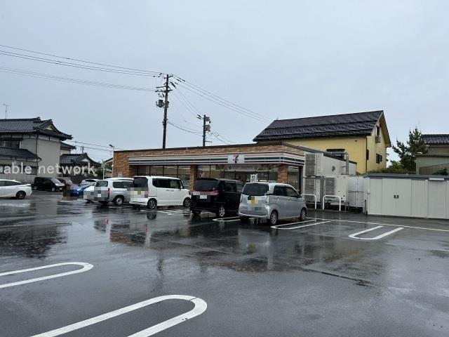 コンビニ　セブンイレブン新潟田家1丁目店（コンビニ）まで599m